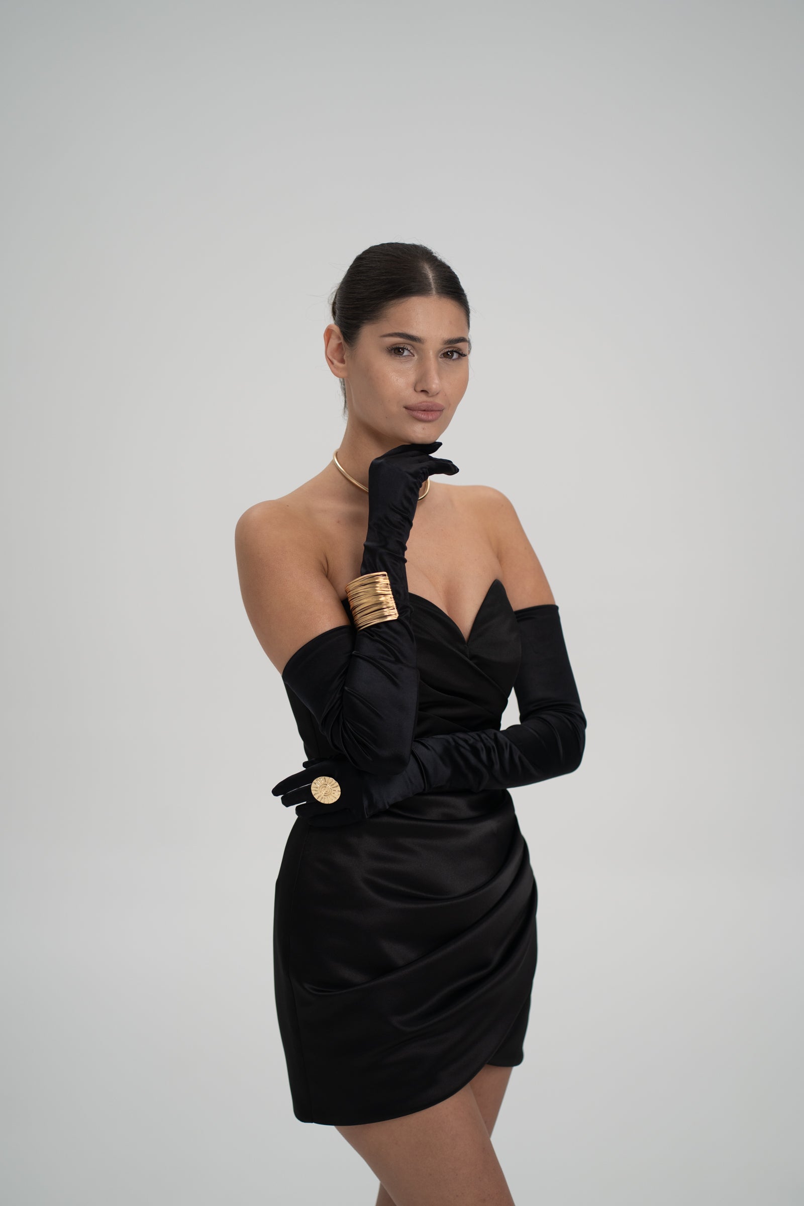 Video of Soft Satin Gloves Black by Lafatale Atelier